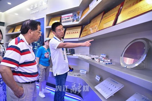 行走中國 2024海外華文媒體高層川渝行 滿產(chǎn)運行 內(nèi)江造 電子信息產(chǎn)品釋放 新 動力